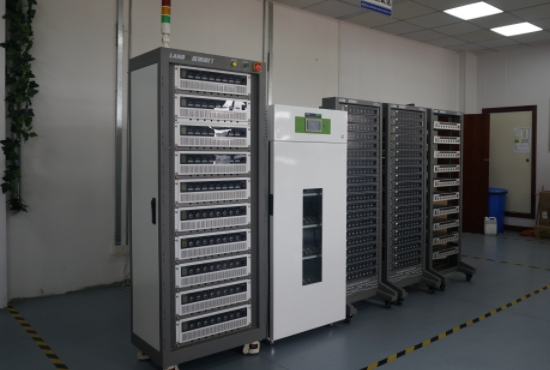 大電流測(cè)試設(shè)備 .png 大電流測(cè)試設(shè)備 .png